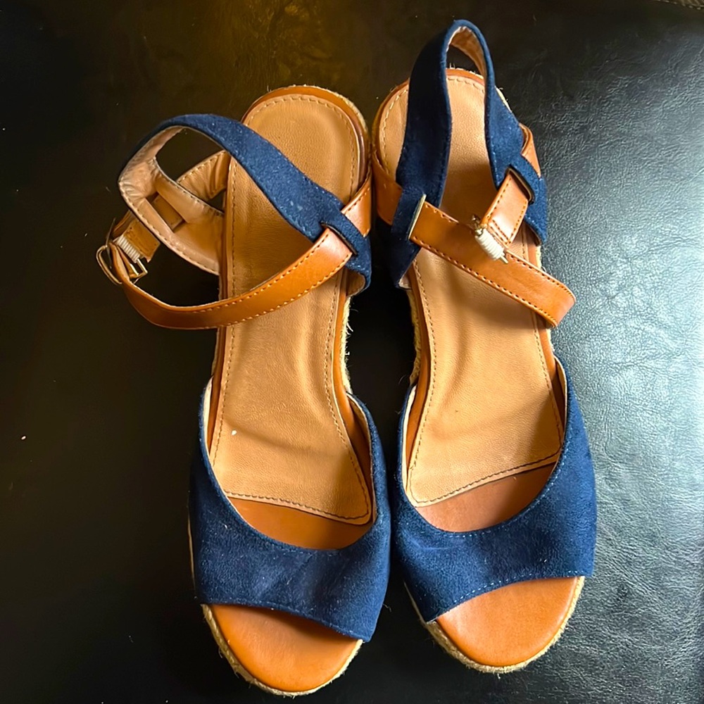 Blue espadrille sandal - comfy!